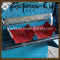 Máquina para fabricar rollos de panel de piso de autobloqueo (AF-R1025)